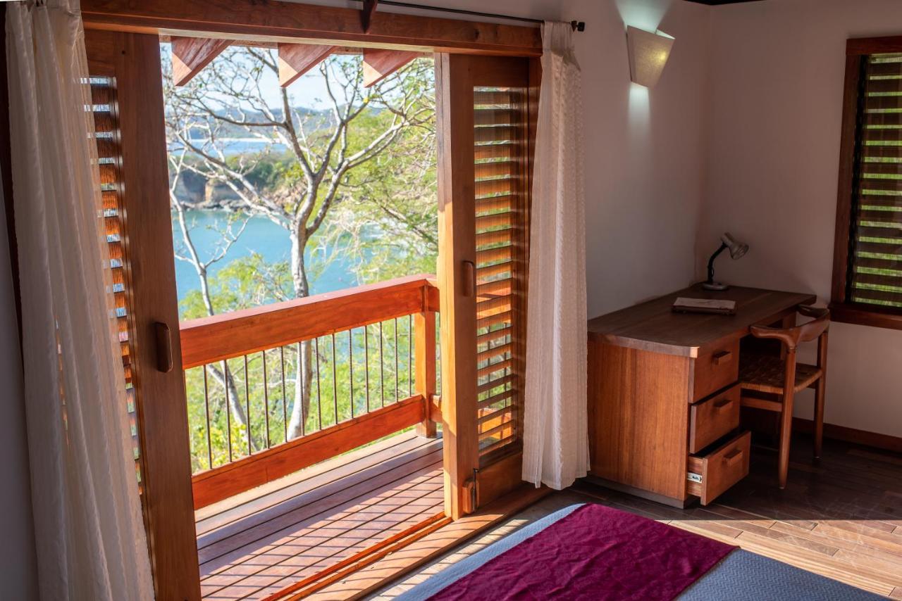 Aqua Oceanfront Hotel Resort Эль-Хиганте Экстерьер фото